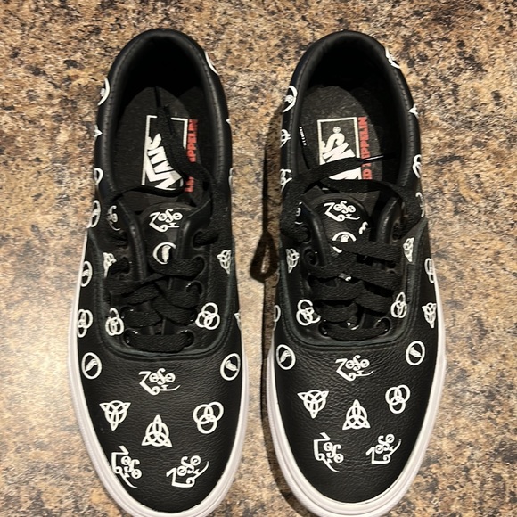 Vans Led Zeppelin Shoes Men’s 8.0 Women’s 9.5 NEW NO BOX - Picture 2 of 6